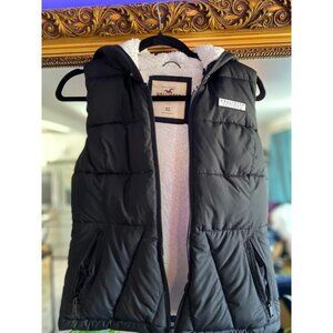 Women's Hollister Hooded Puffer Sherpa Lined Vest